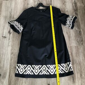 Banana Republic Black and Cream Dress